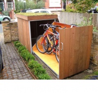 гараж для велосипедов паровоз